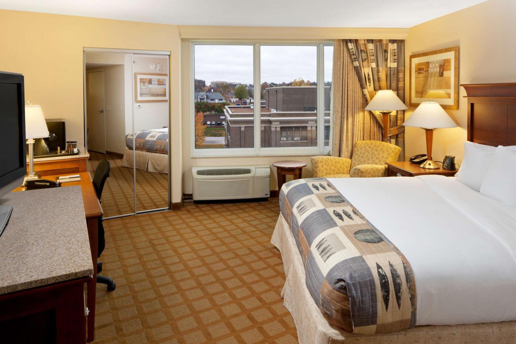 Doubletree By Hilton Jefferson City Exteriör bild